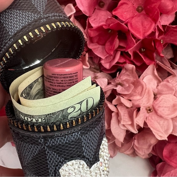 Mickey Mouse Coin Purse with Ribbon Tassel Keychain - Picture 14 of 16